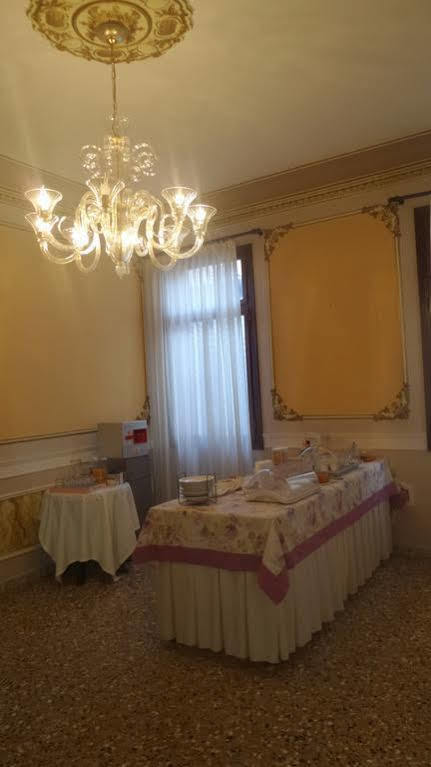 Casa Di Carlo Goldoni - Dimora Storica Bed & Breakfast Chioggia Luaran gambar